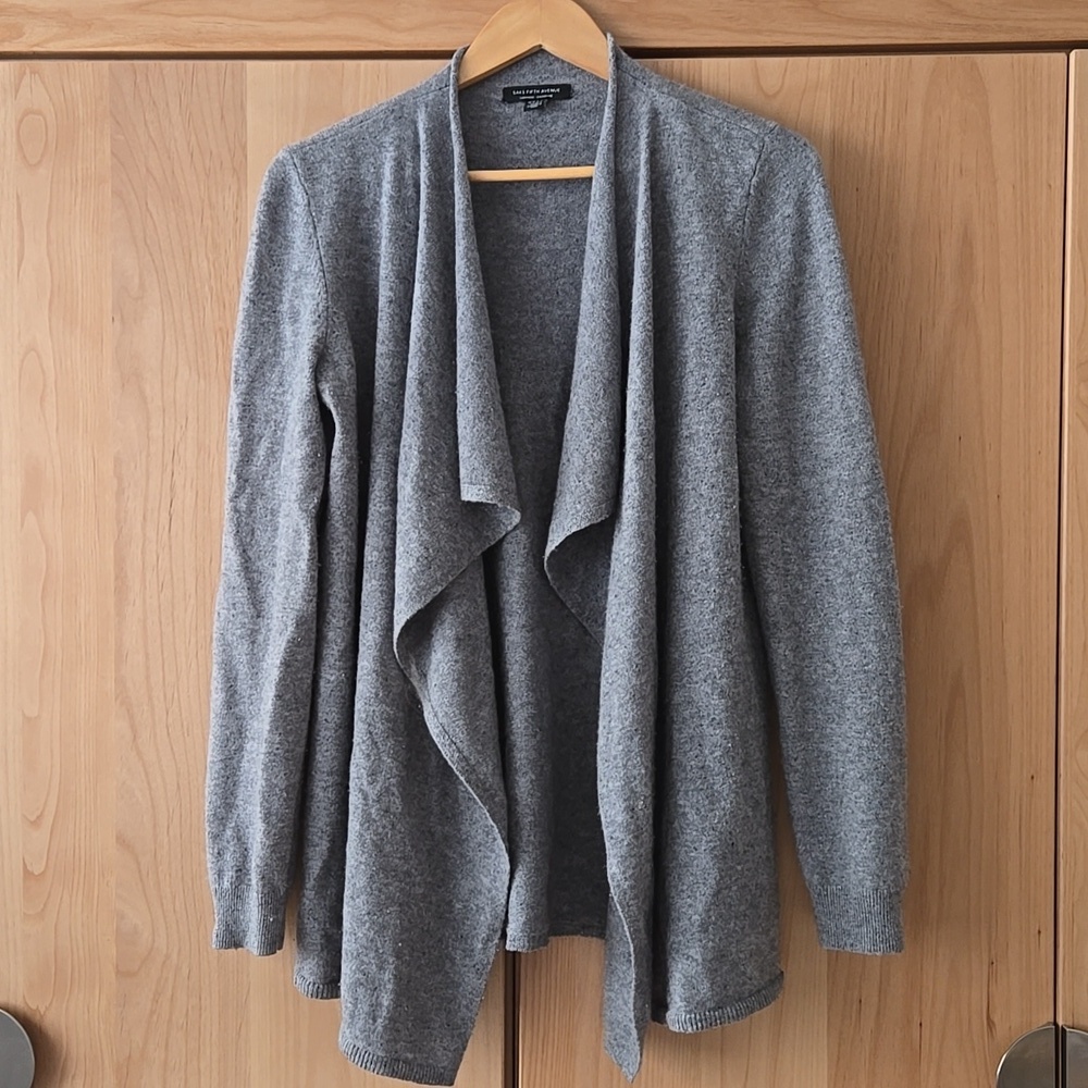 Saks Fifth Avenue Gray Cashmere Sweater, Size Small